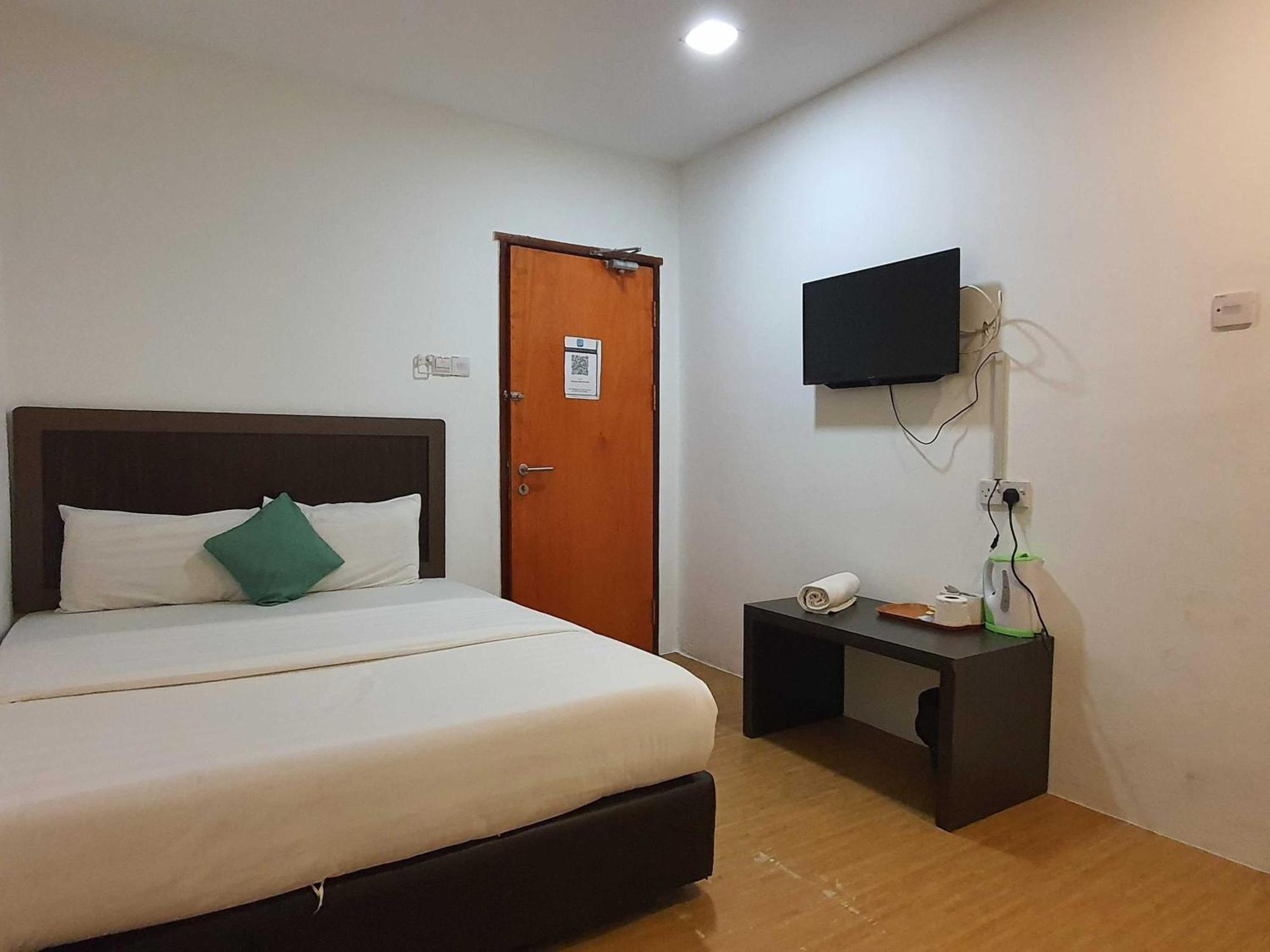 Oyo 91053 Signature Inn מירי מראה חיצוני תמונה